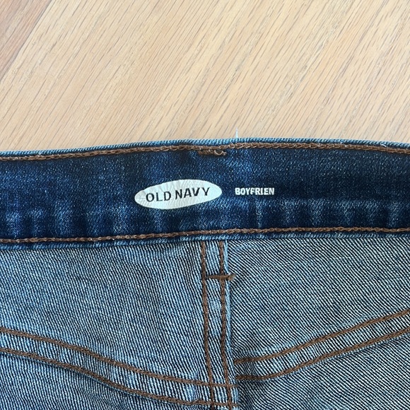 Old Navy - boyfriend - size 6 - mid rise - Picture 3 of 4